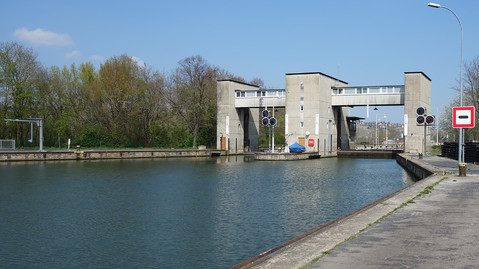 Oberhaupt der Schleuse Pleidelsheim